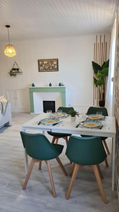 Le Cocon En Coeur De Ville Prades  Ngoại thất bức ảnh